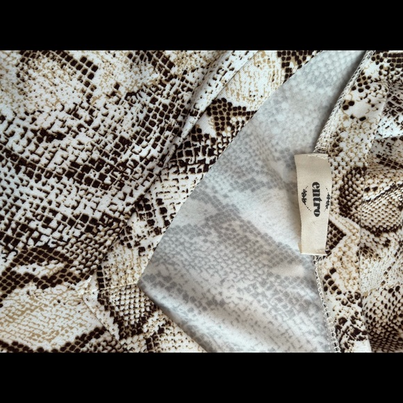 Entro Snake Print Dress and Soft Pink Top - Picture 11 of 15